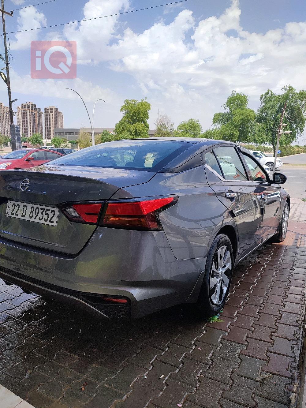 Nissan Altima